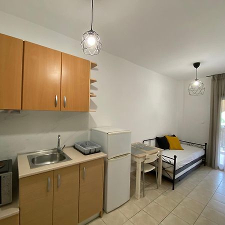 Georgoudi Apartments ニキティ エクステリア 写真