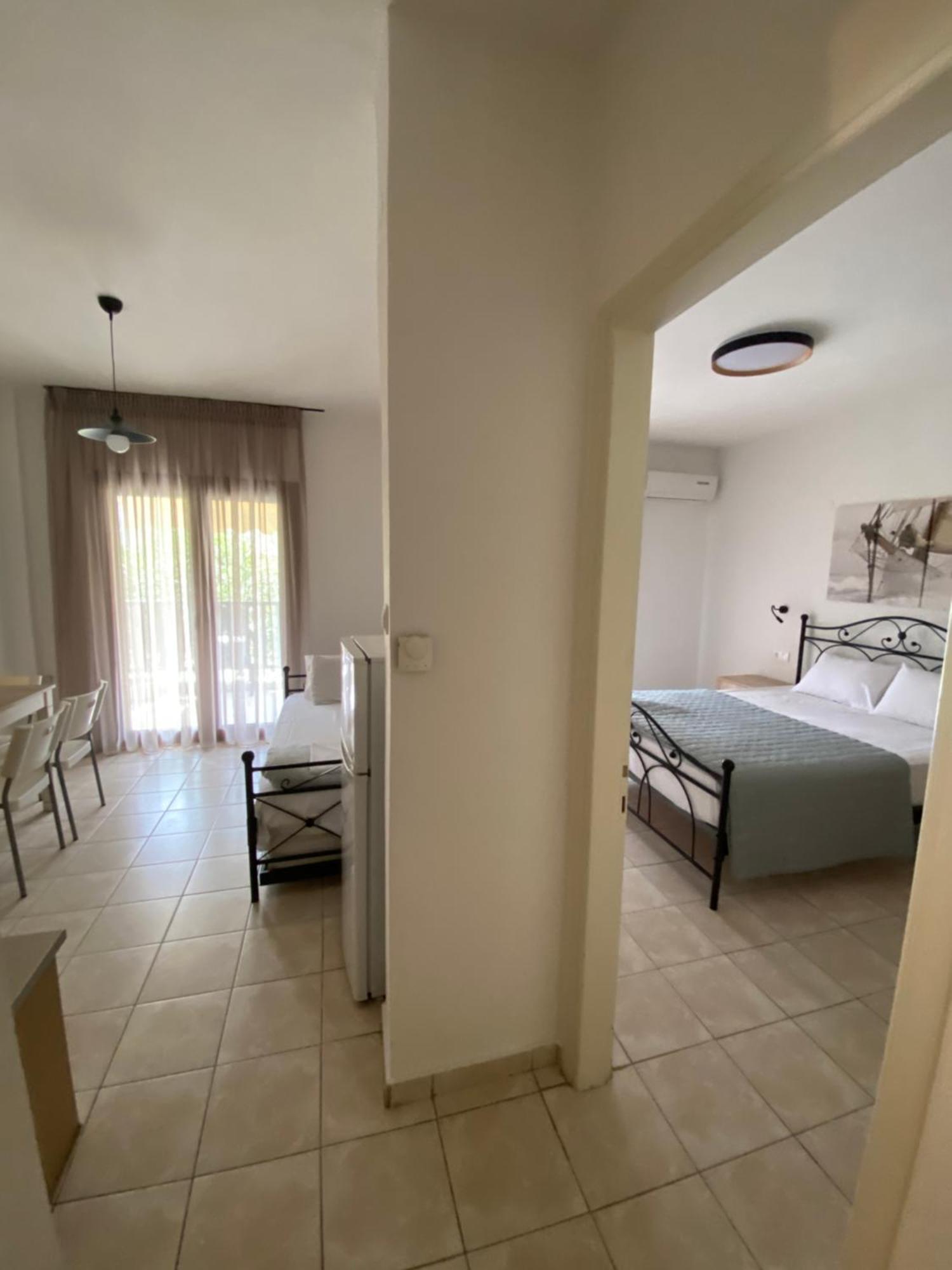 Georgoudi Apartments ニキティ エクステリア 写真