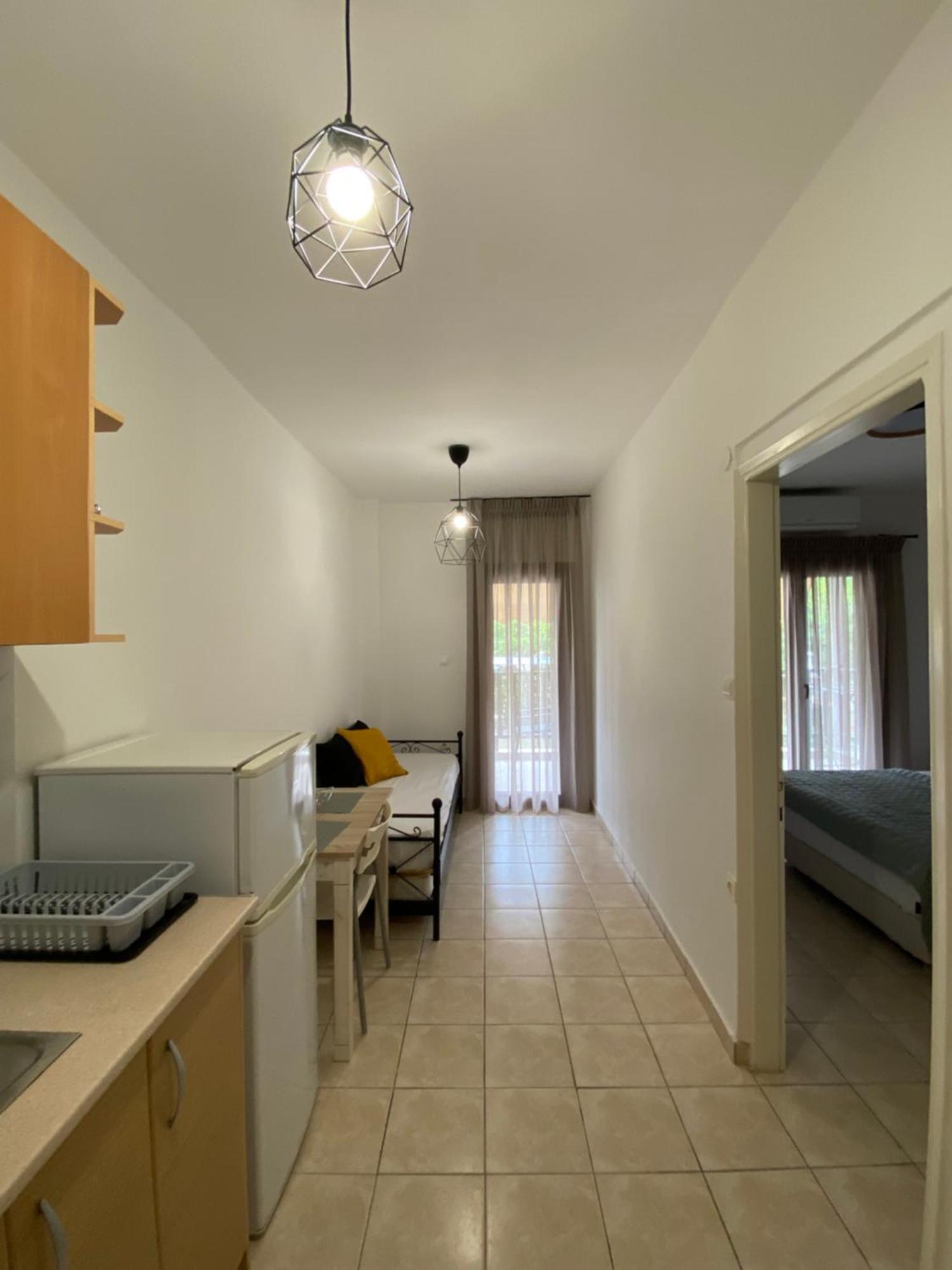 Georgoudi Apartments ニキティ エクステリア 写真